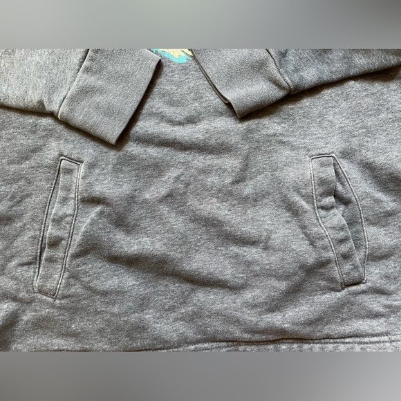 Yo Colorado gray hoodie sweatshirt w/ skier/snowboarder graphic. Size small - Picture 7 of 8